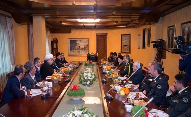 İranlı general Allahşükür Paşazadədən xeyir-dua istədi