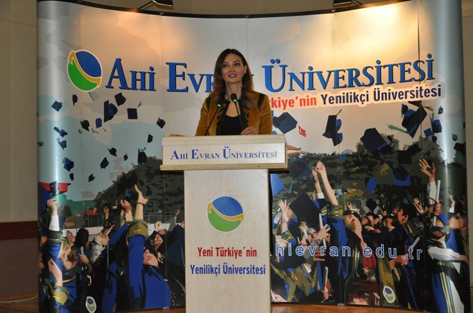 Millət vəkili Qənirə Paşayeva Kırşehirdə konfrans verib