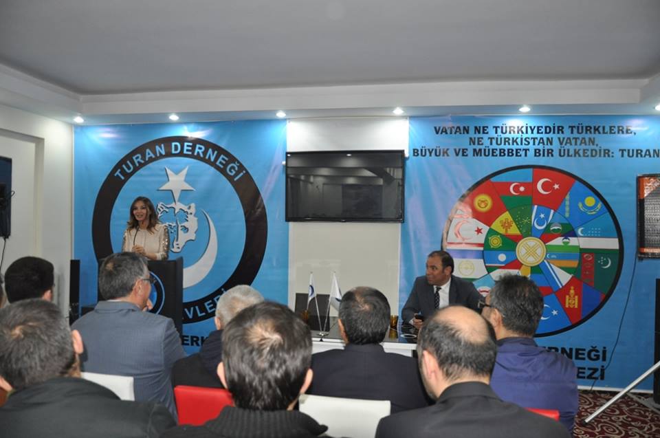 Millət vəkili Turan Dərnəyində Türk dünyasının hər tərəfindən gəlmiş gənclərə Qarabağla bağlı konfrans verib