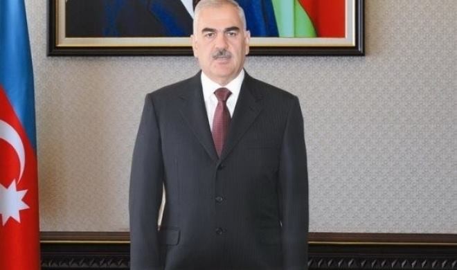 Vasif Talıbov qadınlara