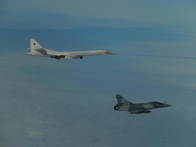 Rusiya Fransa və İngiltərə üzərində