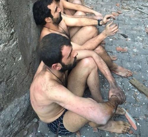 Türkiyədə terrorçular çılpaq təslim oldular