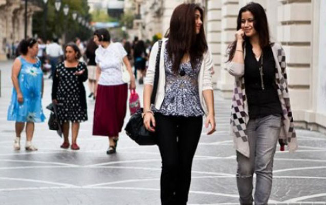 Hər 10 qadın 21 uşaq...