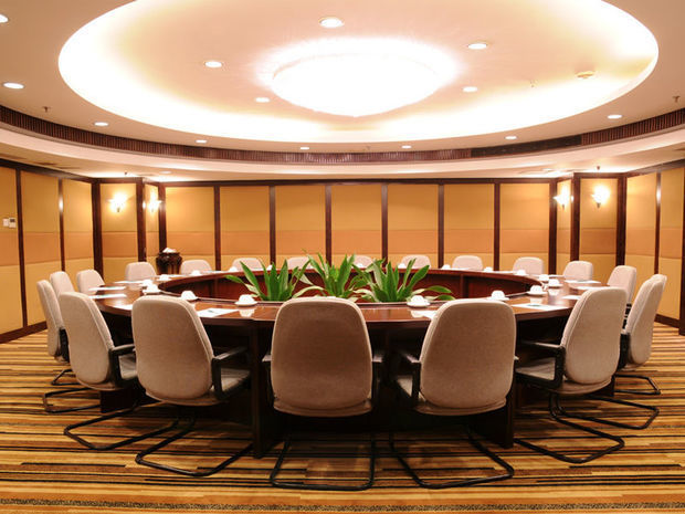 Azərbaycanda nazirliklə komitə