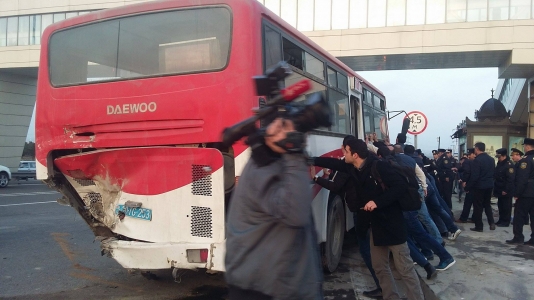 Bakıda ağır qəzada avtobus sürücüsü əsl qəhrəmanlıq edibmiş