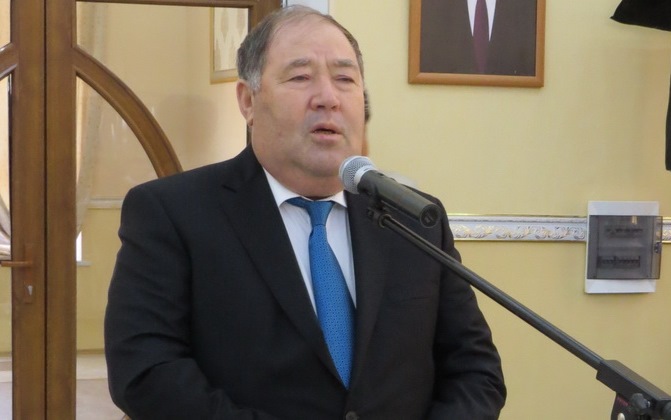 İşdən çıxarılan icra başçısı danışdı