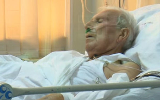 Xalq artistinin vəziyyəti ağırdır