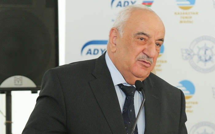 Abid Şərifov sədr oldu