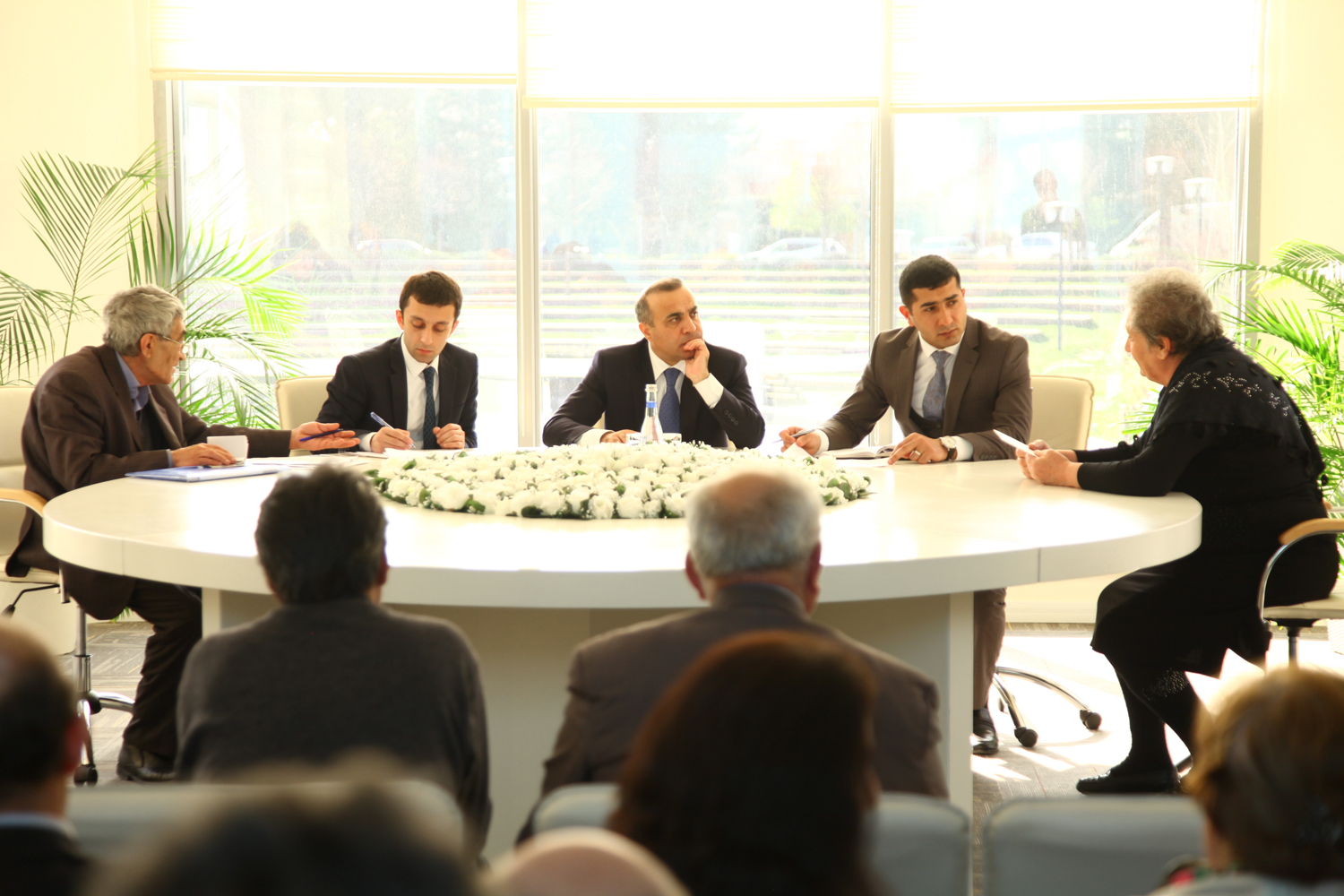 Azay Quliyev Binəqədidə seçiciləri ilə növbəti görüşünü keçirib