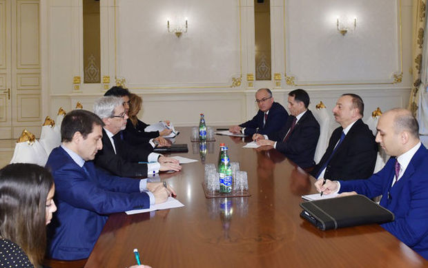 İlham Əliyev italiyalı dövlət katibini qəbul etdi