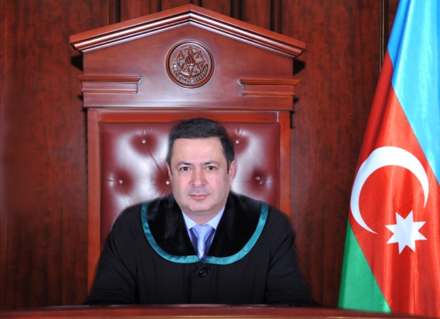 Tanınmış hakim vəzifəsindən azad edilir