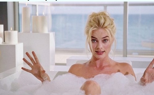 MƏŞHURLAR HAMAMDA SOYUNUB,