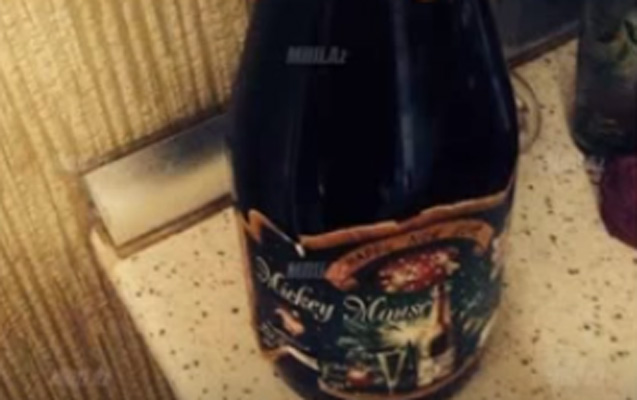 Bakı sakini aldığı limonaddan siçan çıxdığını deyir