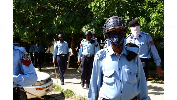 İŞİD 3 polisi öldürdü