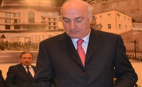 Zakir Fərəcov şagirdi döydüyünə görə işdən çıxarılan müəllimi 