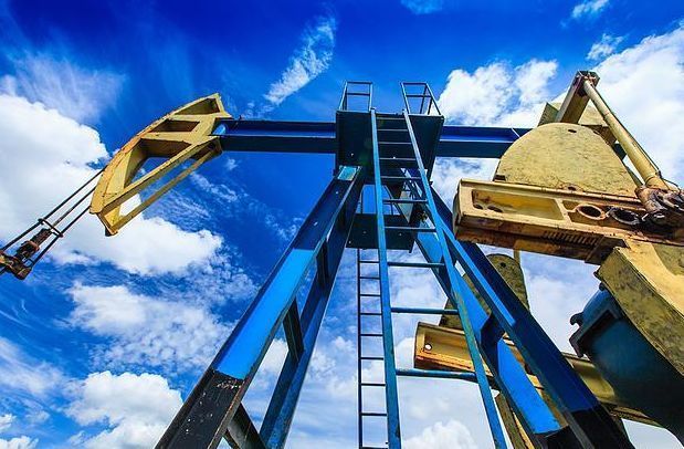 Neftin bir bareli 35 dolları keçdi