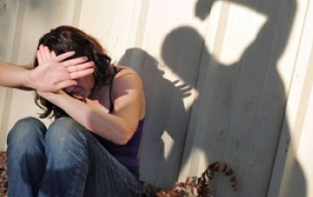 Qardaşı onu zorlamaq istəmişdi...