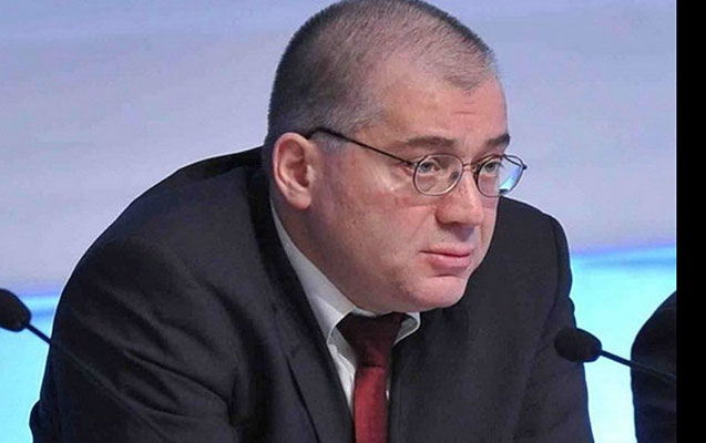 Araz Əzimovdan daha bir qalmaqallı fikir