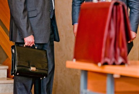 170 minə vəzifə satan məmurun başqa əməlləri də üzə çıxdı