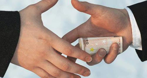 170 minlik rüşvətlə bağlı Dövlət Komitəsindən