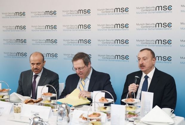 Prezident: Neft və qazdan asılılığımızı azaltmalıyıq