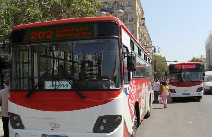 Avtobus sürücülərinə