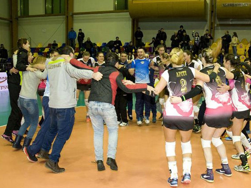 “Azəryol”dan yarımfinal yolunda ilk addım