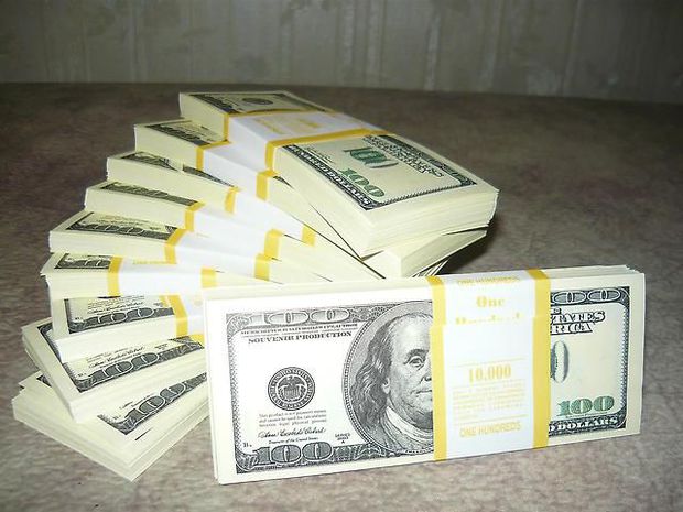 “Exchange”lərdə dolların satış məzənnəsi maksimal həddə çatdı