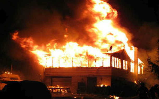 Paytaxtda bir gecədə 5 ev