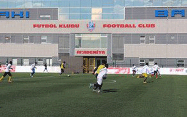 Bakıya gələn komanda geyimlərini itirdi