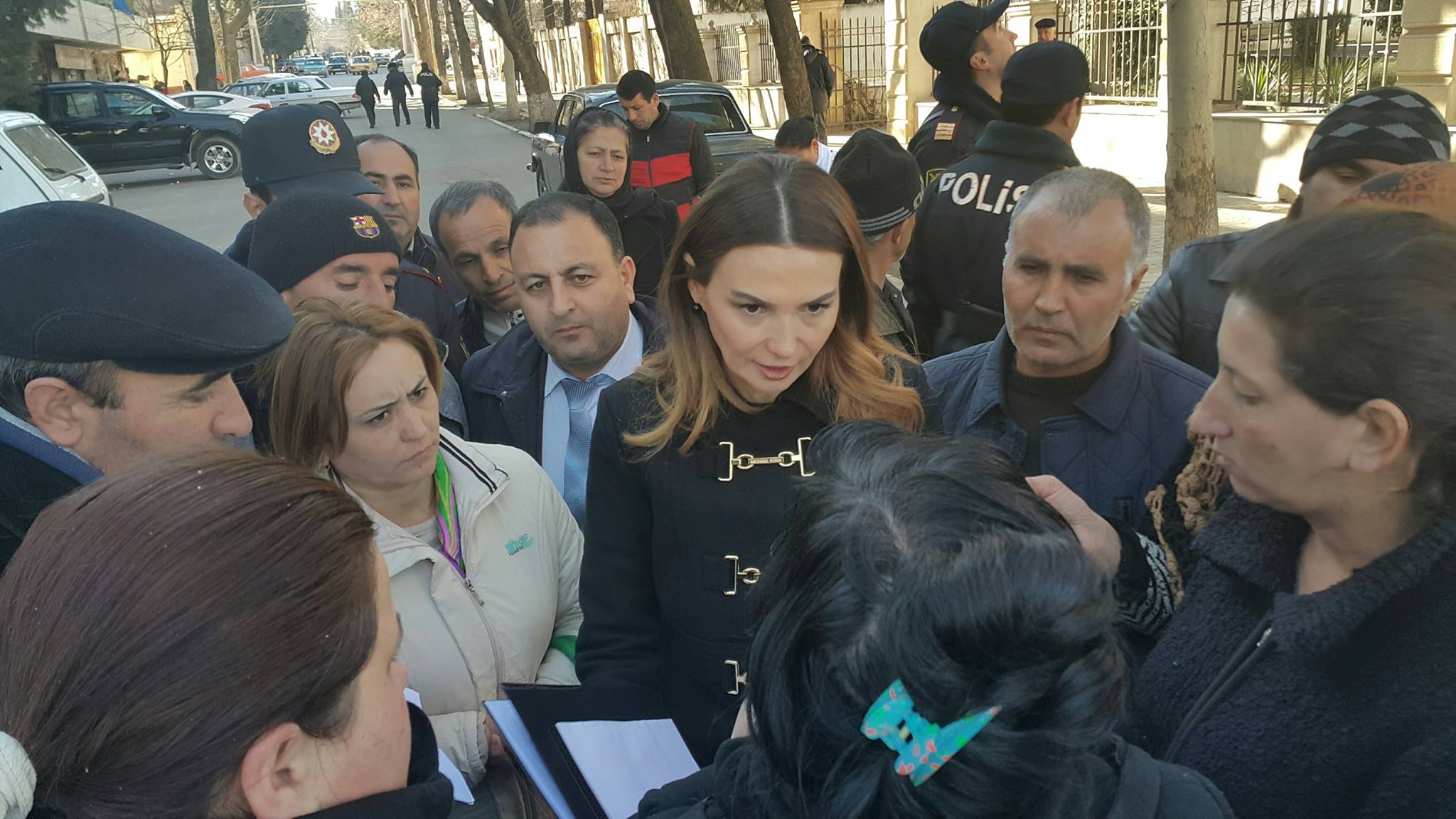 Qənirə Paşayeva Tovuzda kənd sakinləri ilə görüşüb