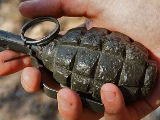 Nardaran sakini qumbara və sursatla polis bölməsinə gəldi