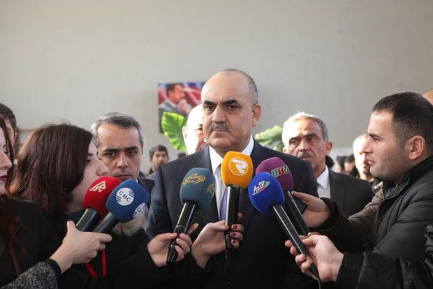 Səlim Müslümov nardaranlılara