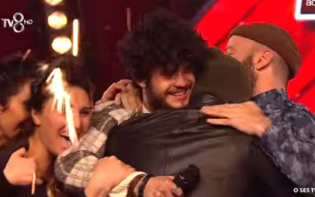 Emre “O səs Türkiyə”nin qalibi oldu