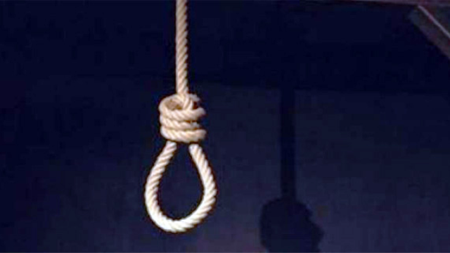 Müəllimin döydüyü şagird özünü asdı