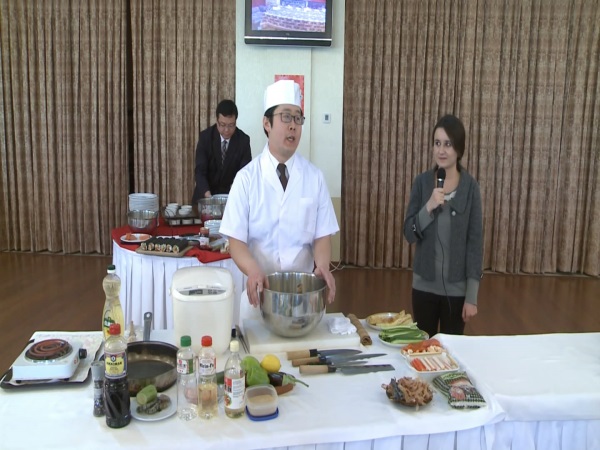 Gəncədə Yapon mətbəxinin təamları təqdim edildi