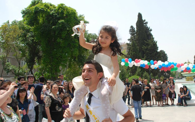 “Son zəngin” tarixi dəyişdi