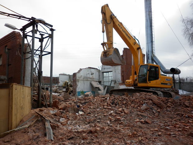 “Sovetski”də aparılan köçürmə və söküntü ilə bağlı