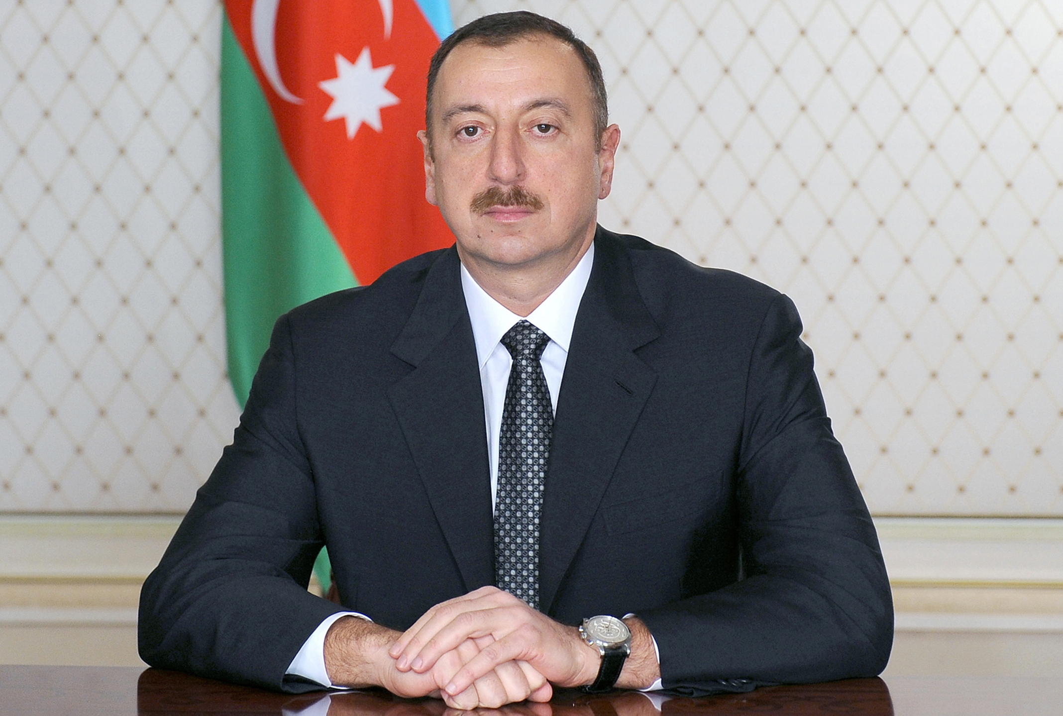 İlham Əliyev məmurları topladı