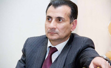 Mirşahinin halı pisləşdi