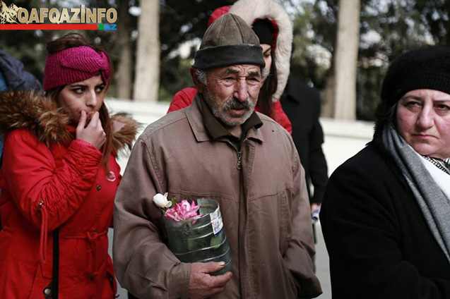 Şəhidlərin qohumları bu gün...