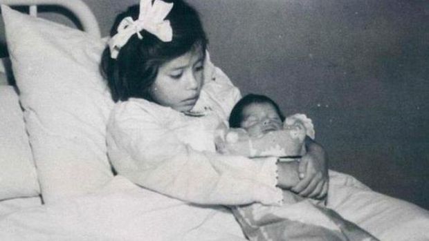 5 yaşında ana olan qadın vəfat etdi