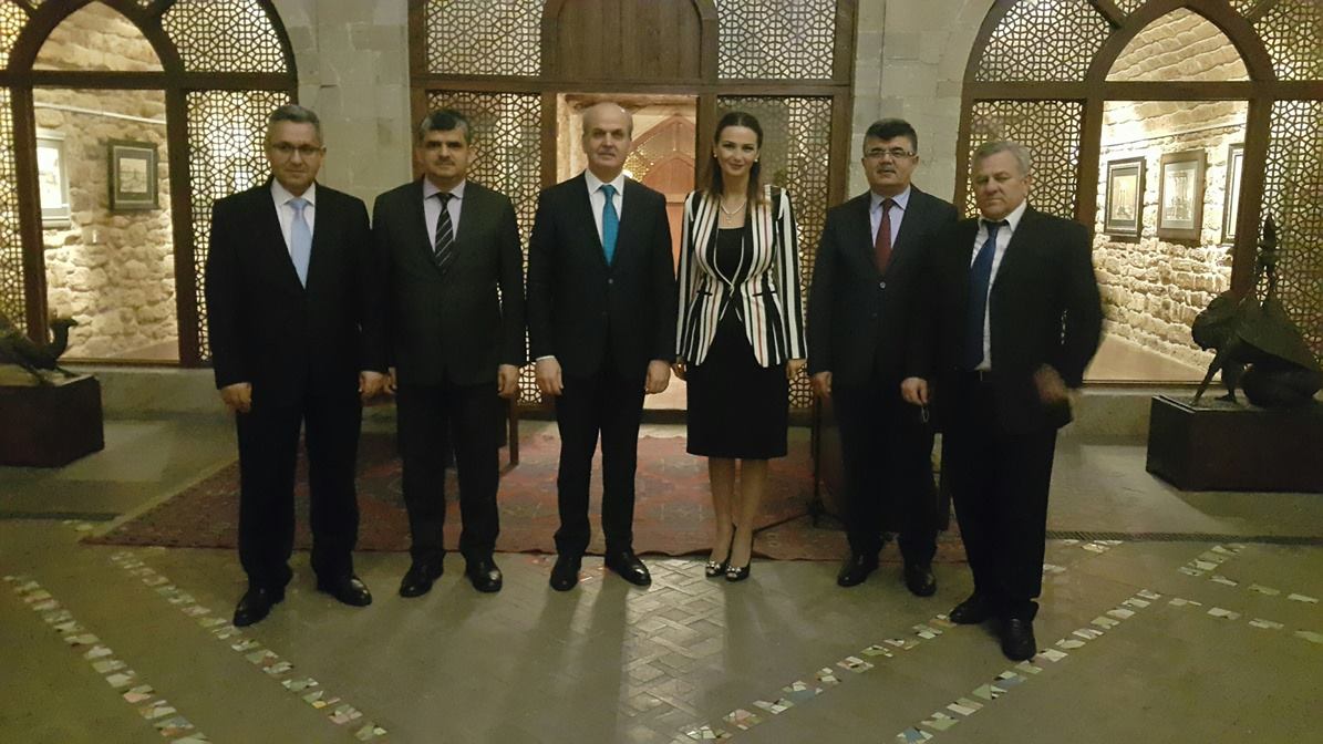 Millət vəkili Celal Bayar Universitetində Qarabağ Mərkəzi təklifi müsbət qarşılanıb