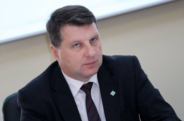 Latviya prezidenti xəstəxanaya yatırıldı