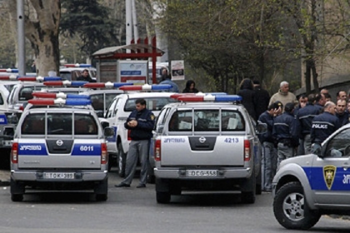 Prokuroru öldürən direktor intihar etdi