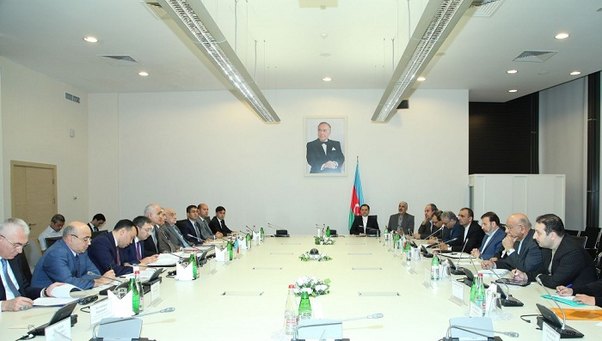 Şahin Mustafayev Vaezi ilə görüşüb