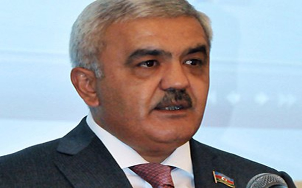 “SOCAR-da idarəedənlər neft çıxaranlardan çoxdur”