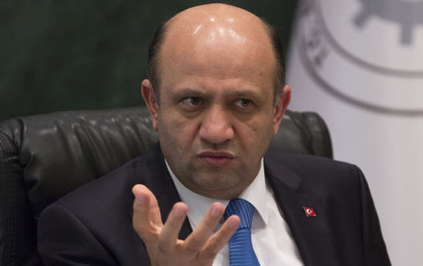 Türkiyədə 311 hərbçi axtarışdadır