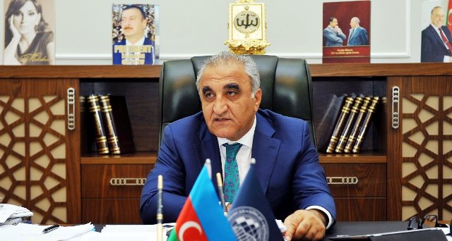 Rektor 10 kafedranı