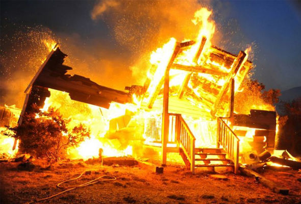 Şəmkirdə müəmmalı yanğınlar təşvişə səbəb olub